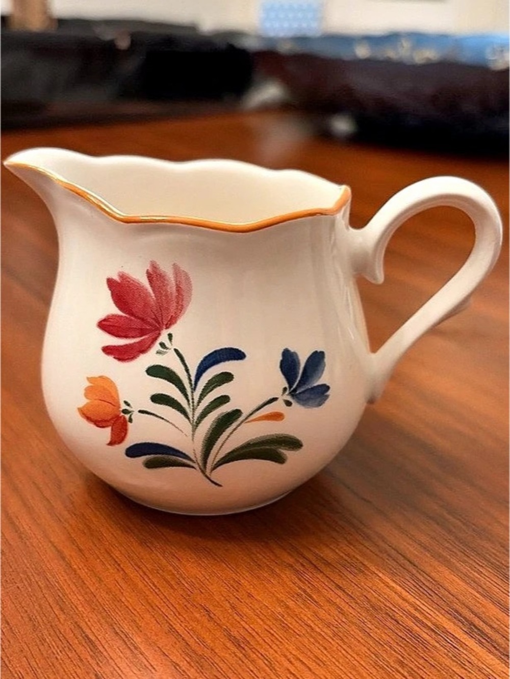 Provincial Designs Nikko Hampton Floral Creamer